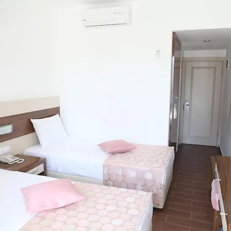 Cotton Boutique Hotel 3* גומבט