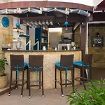 Cotton Hotel 3*